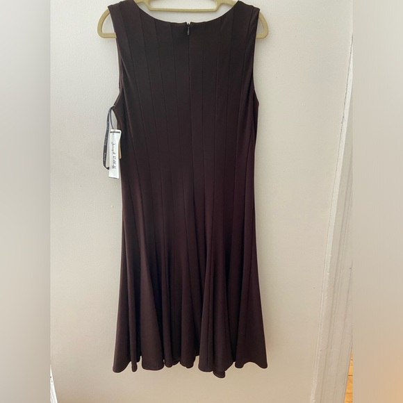 Chocolate brown midi dress - Picture 3 of 4